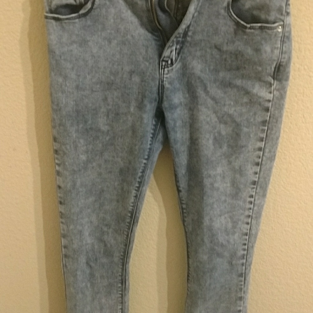 Bullhead jeans - Picture 2 of 8